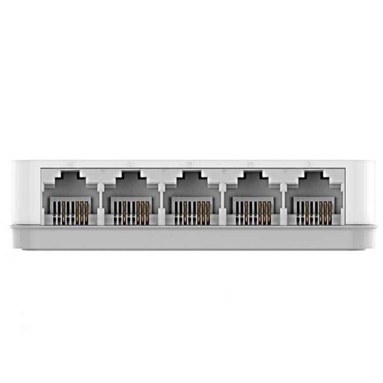 D-Link DES-1005C/B1A  Неуправляемый коммутатор с 5 портами 10/100Base-TX